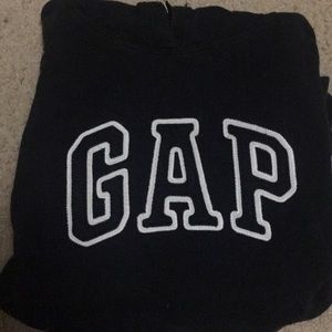 Black GAP sweatshirt